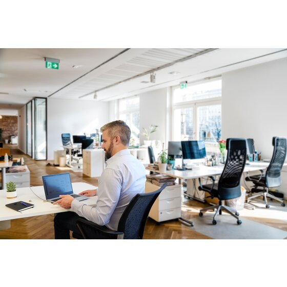 Slim Combination Lock for Standard Slot-Resettable